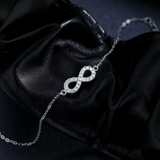 Bracelete Moissanite Infinit